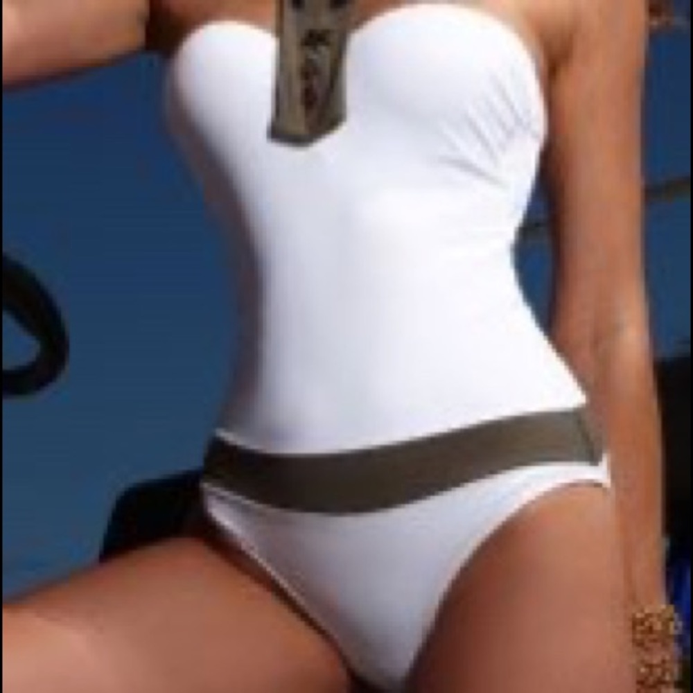 diNeila Brazil White High Collar One Piece Swim M